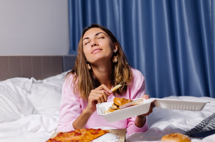 eat in bed