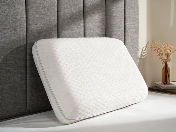 Hyde & Sleep Custom Comfort Memory Foam Pillow