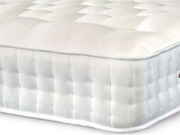 Sleepeezee Pure Grand Luxe 3000 Pocket Natural Mattress